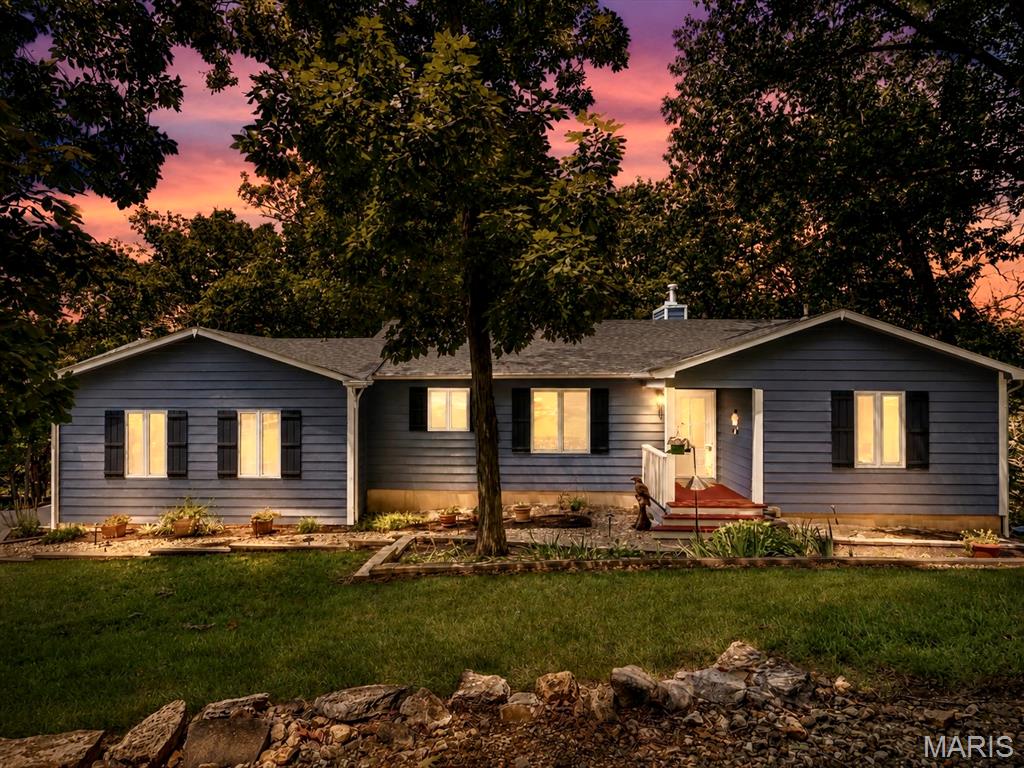 Photo of 19 Summit Lane Pacific MO 63069