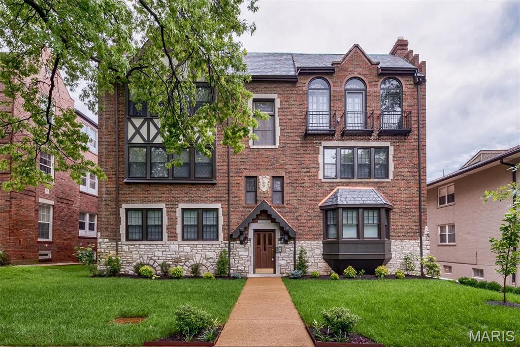 Photo of 7552 Wydown Boulevard #1E Clayton MO 63105