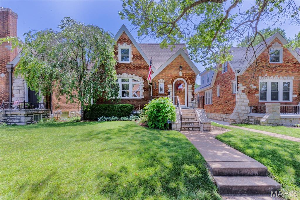 Photo of 5408 Tholozan Avenue St Louis MO 63109