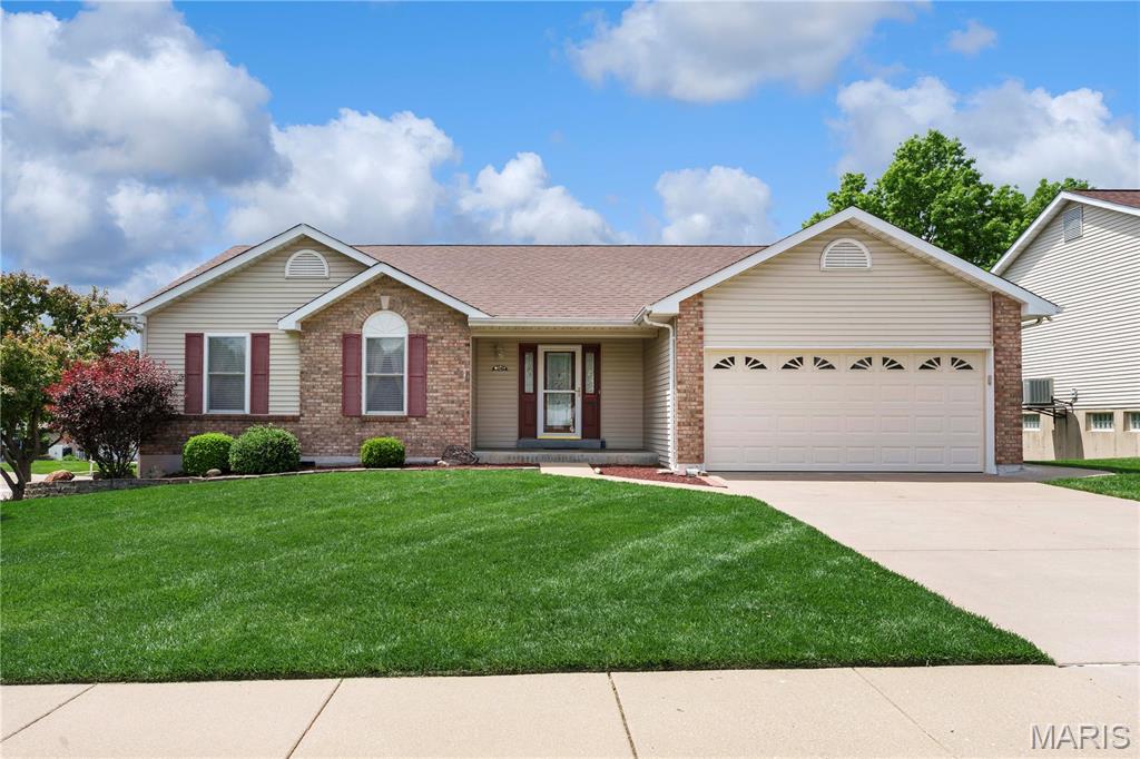 Photo of 1848 Summitview Drive St Charles MO 63303