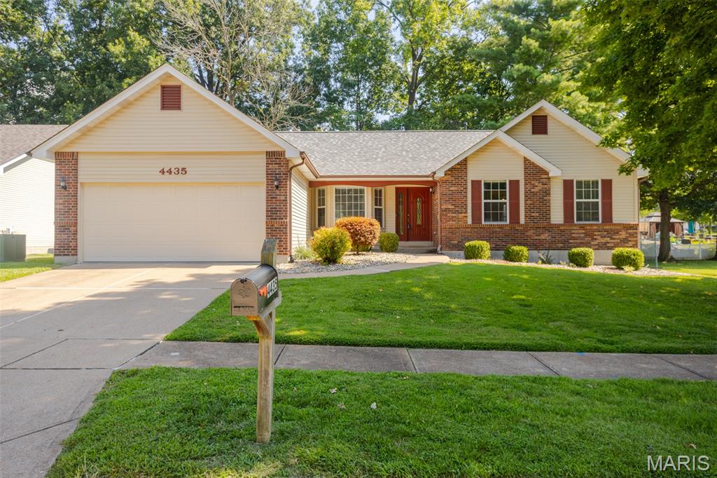 Photo of 4435 Berkshire Estates Drive Mehlville MO 63129