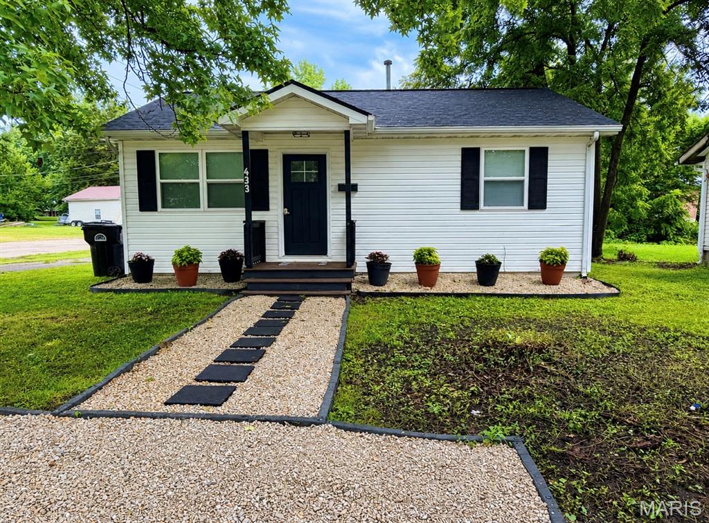 Photo of 433 W Eldon Street St James MO 65559