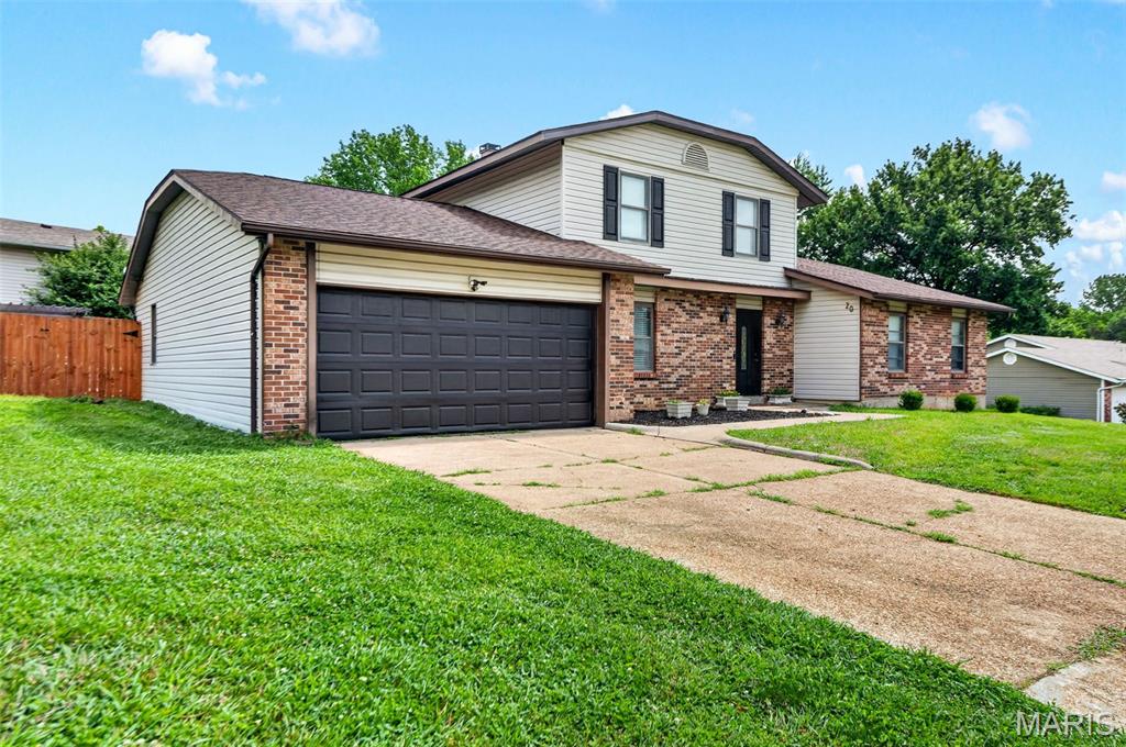 Photo of 20 Sandalwood Court St Charles MO 63304