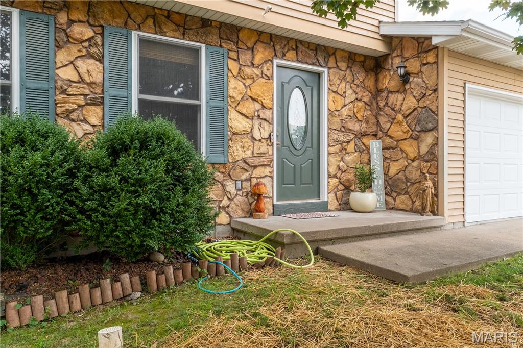 Photo of 209 St. Jude Dr. Ste Genevieve MO 63670