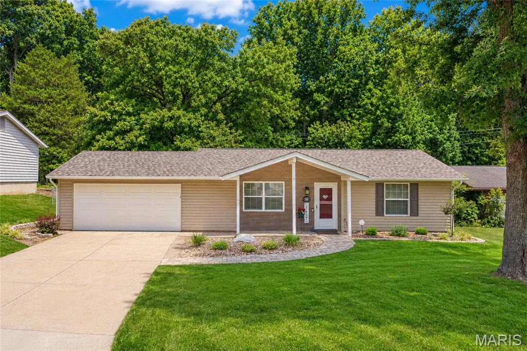 Photo of 802 Barbara Place St Charles MO 63366