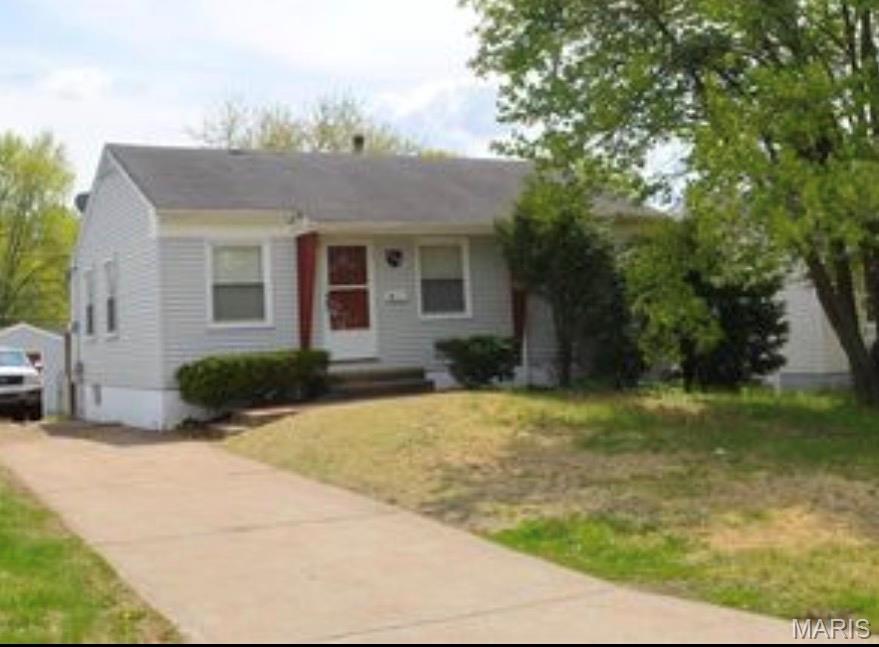 Photo of 244 Presley Drive St Louis MO 63137