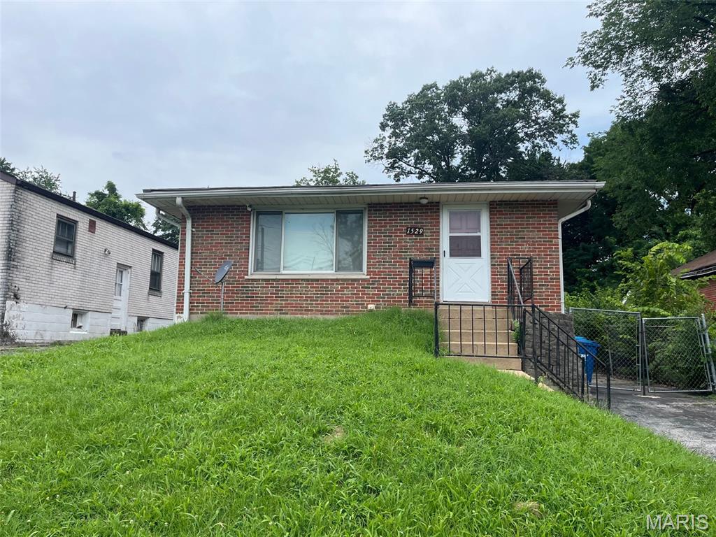 Photo of 1529 Nixon Avenue St Louis MO 63133