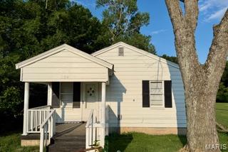 Photo of 114 Reuben Street Sikeston MO 63801