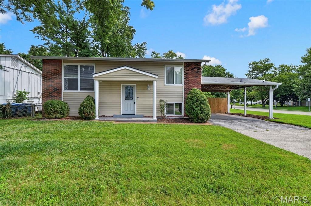 Photo of 12005 Glenpark Drive Maryland Heights MO 63043