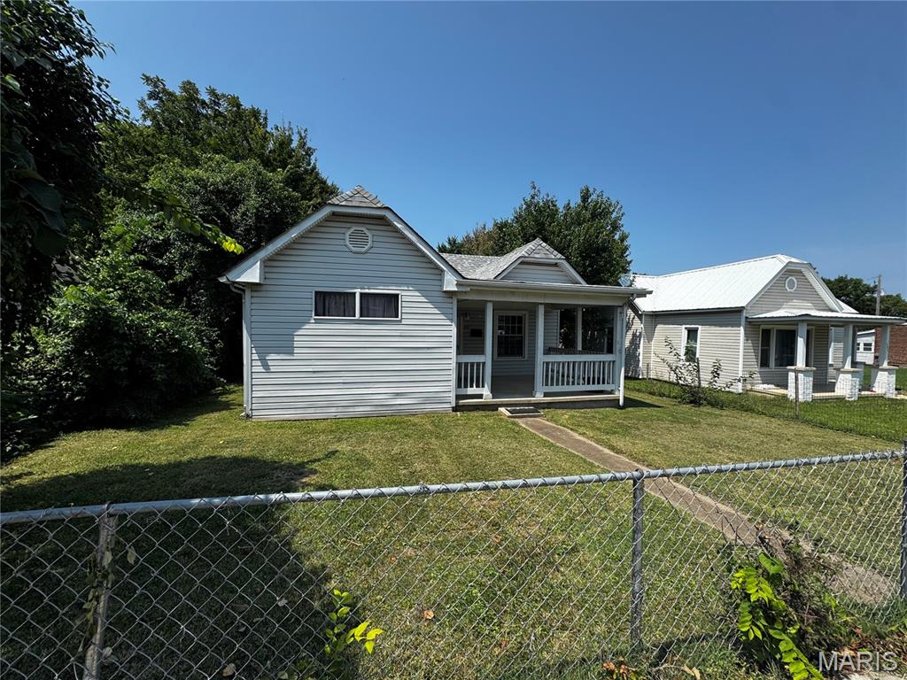 Photo of 405 N Desloge Drive Desloge MO 63601