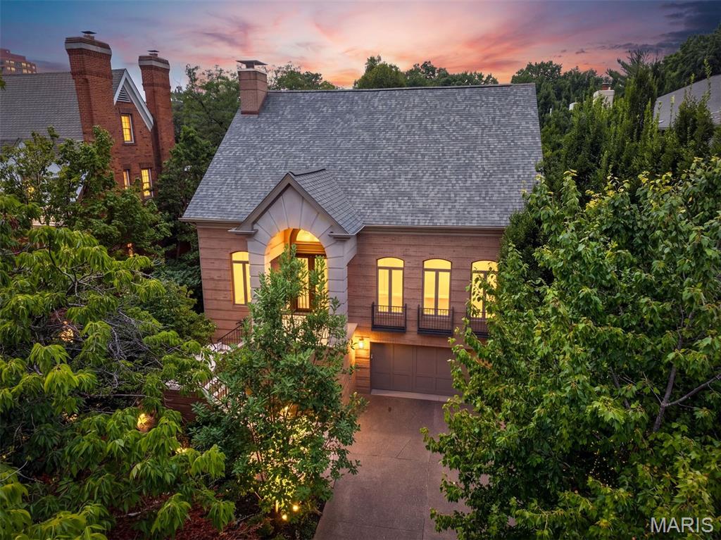 Photo of 223 N Bemiston Avenue Clayton MO 63105