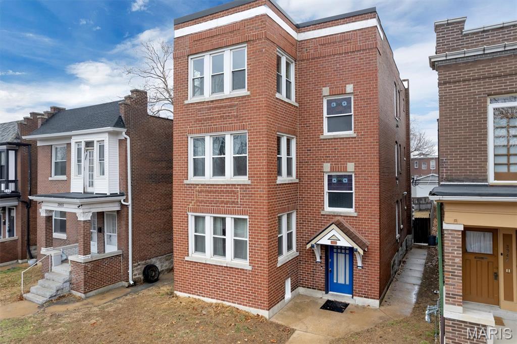 Photo of 3951 Shaw Boulevard #2 St Louis MO 63110