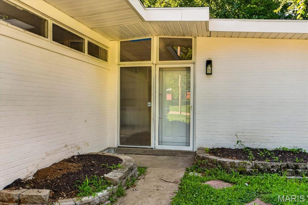 Photo of 8300 Pepperidge Drive Berkeley MO 63134