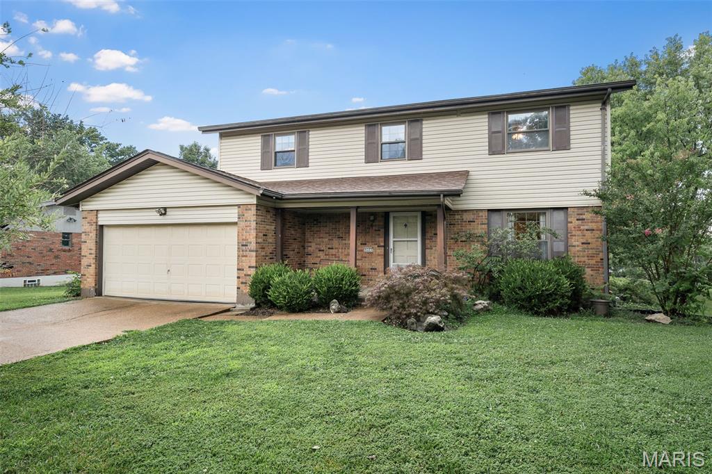 Photo of 9205 Roger Lee Lane St Louis MO 63126