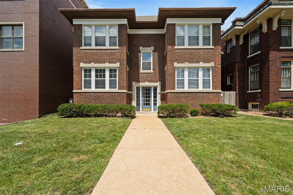 Photo of 6431 Clayton Road Clayton MO 63117