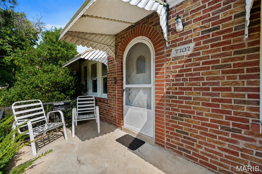 Photo of 7707 Murdoch Avenue Shrewsbury MO 63119