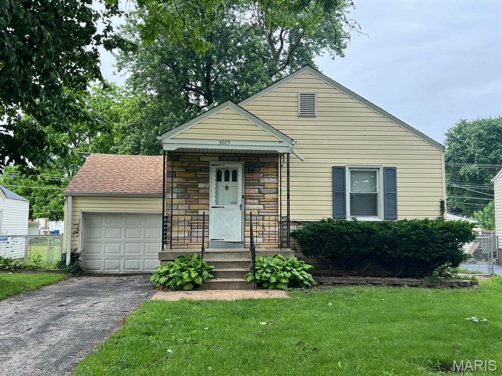Photo of 3605 Saint Gregory Lane St Ann MO 63074