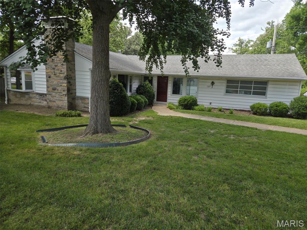 Photo of 137 Woodridge Road St Louis MO 63122