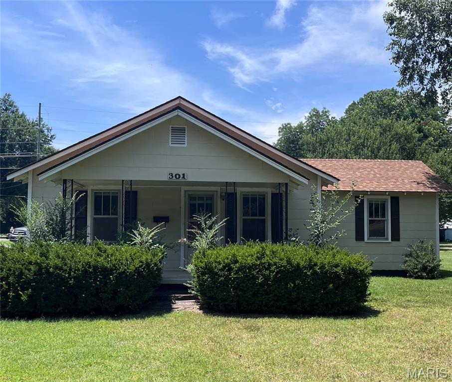 Photo of 301 Washington Street Malden MO 63863