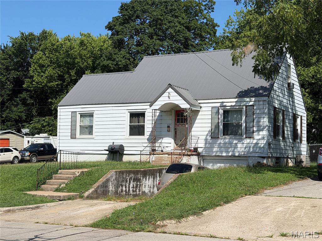Photo of 685 W 2nd Street Lebanon MO 65536
