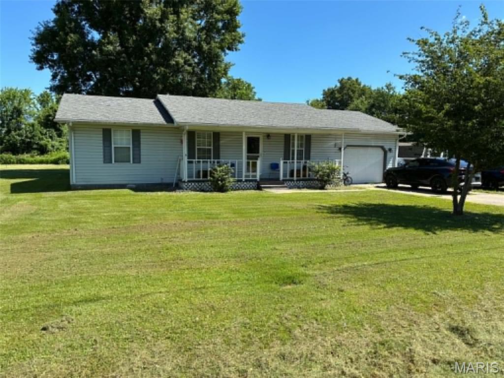 Photo of 1000 Susan Street Dexter MO 63841