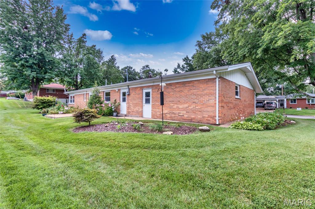 Photo of 787 Chevron Drive St Louis MO 63125