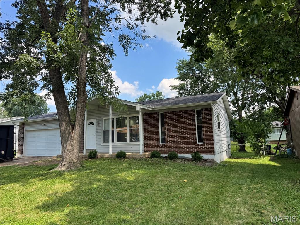 Photo of 1405 Birch Drive Pacific MO 63069