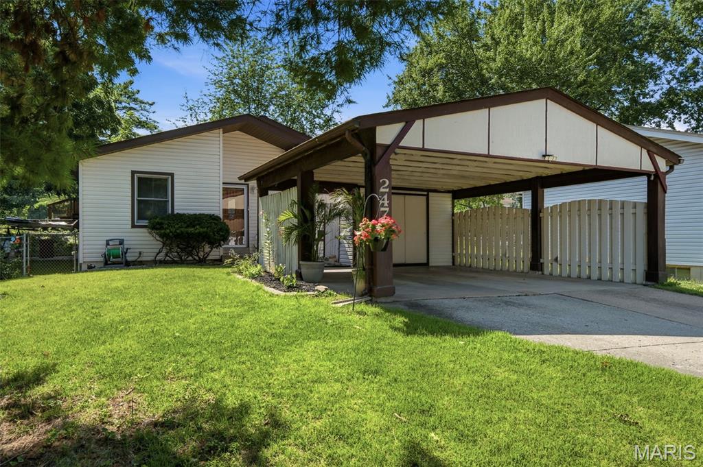 Photo of 2470 Jenkee Drive Florissant MO 63031