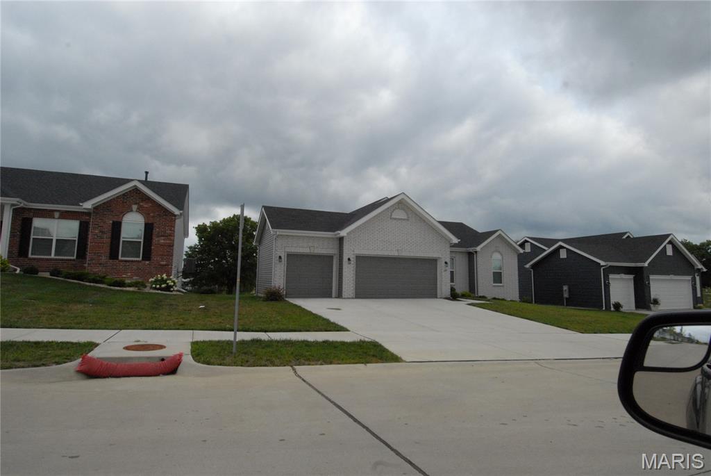 Photo of 297 Osprey Court Lake St Louis MO 63367