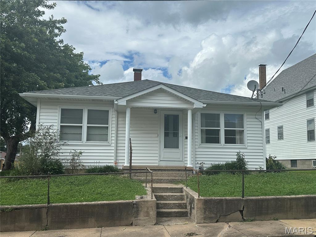 Photo of 105 E Main Street Steeleville IL 62288