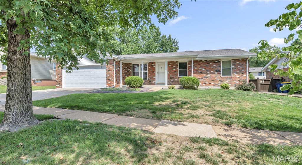 Photo of 7054 Flower Lane St Louis MO 63129