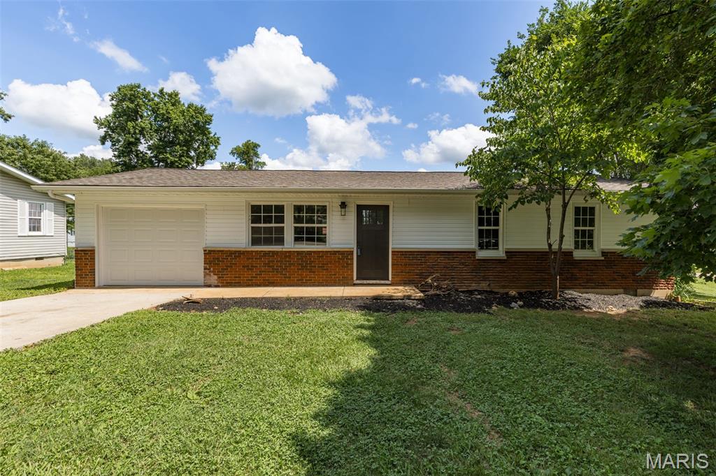 Photo of 211 Columbia Drive Bonne Terre MO 63628