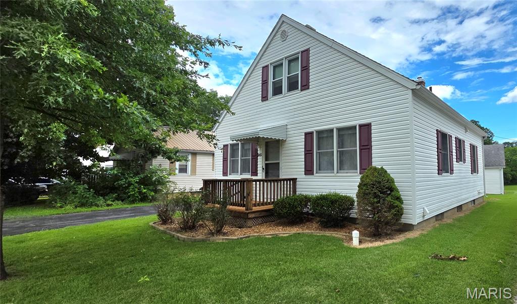 Photo of 2432 State Street Chester IL 62233