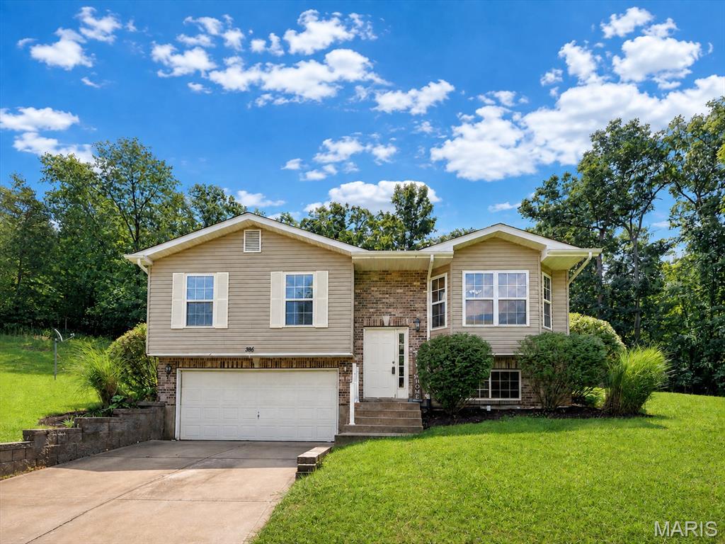Photo of 636 Osage Lake Drive Cedar Hill MO 63016