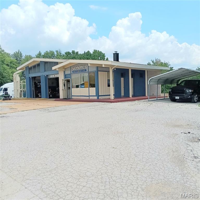 Photo of 12600 Lusher Road Florissant MO 63033