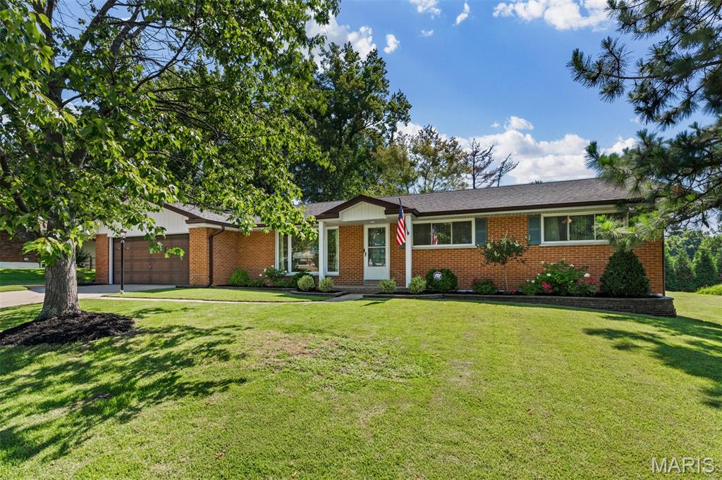 Photo of 10522 Roxanna Drive St Louis MO 63128