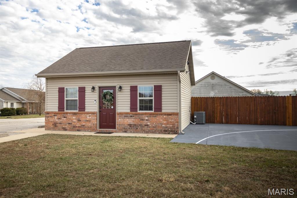 Photo of 23235 Righteous Lane Waynesville MO 65583