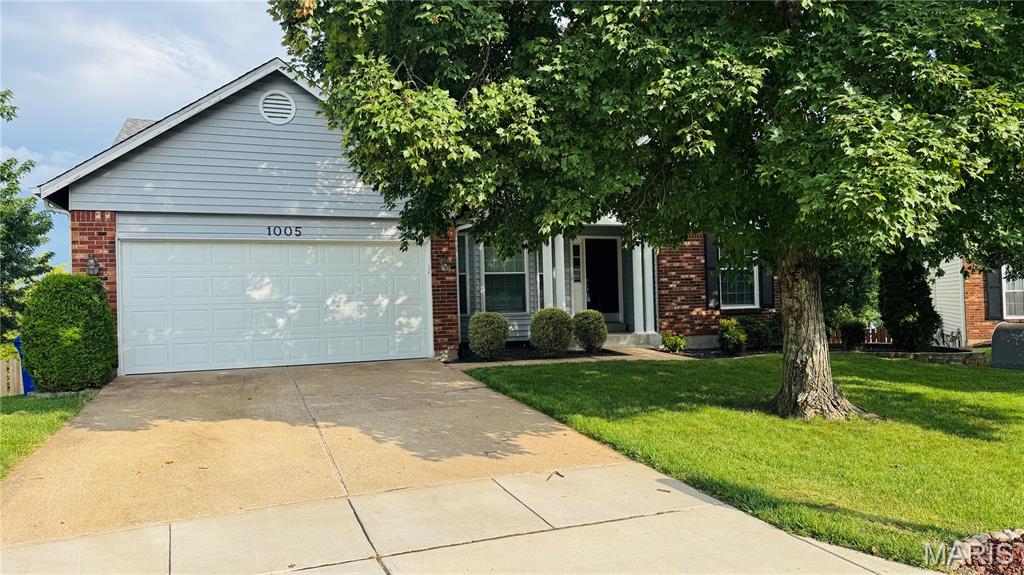 Photo of 1005 Grand Tree Court Fenton MO 63026