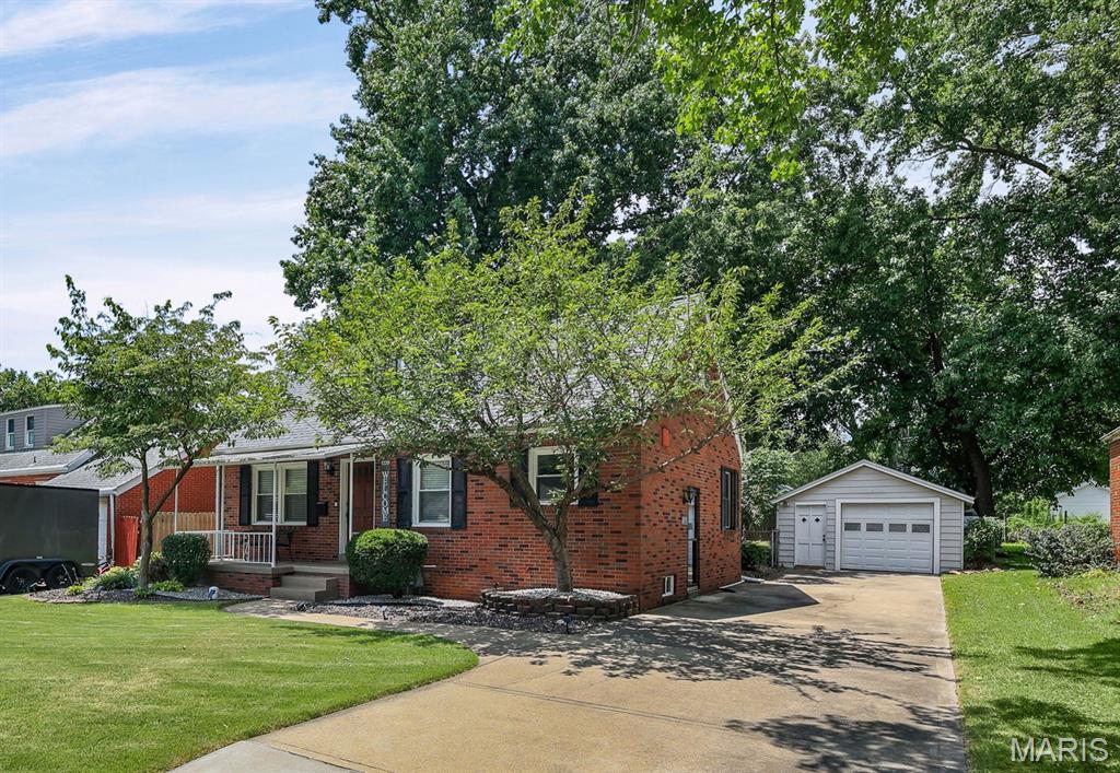 Photo of 1229 Grant Drive Edwardsville IL 62025