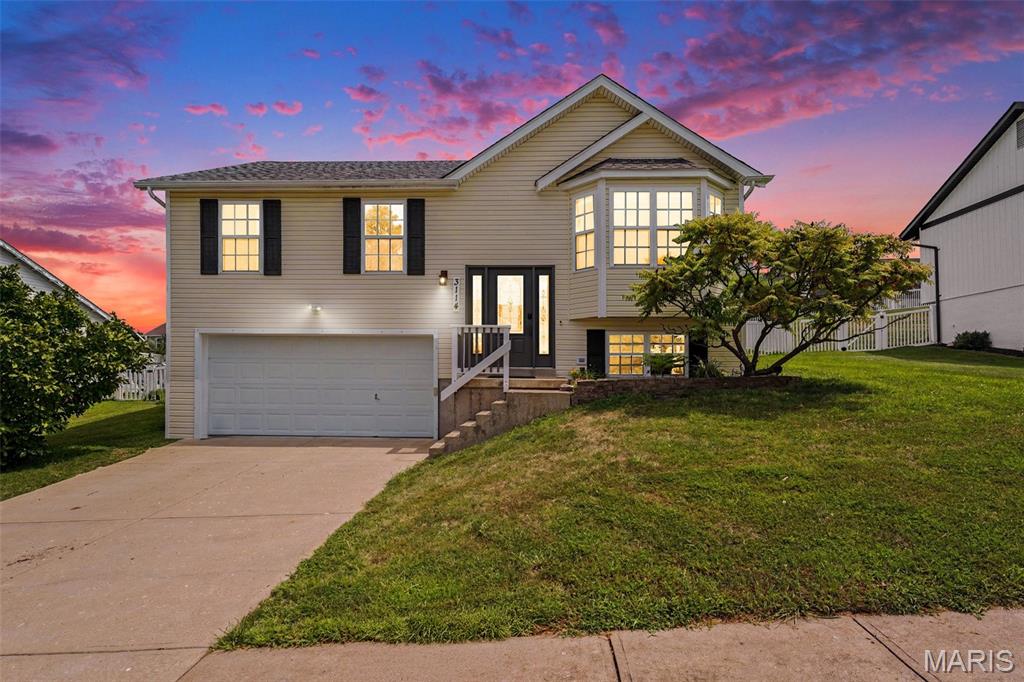 Photo of 3114 Valley Oaks Drive Imperial MO 63052