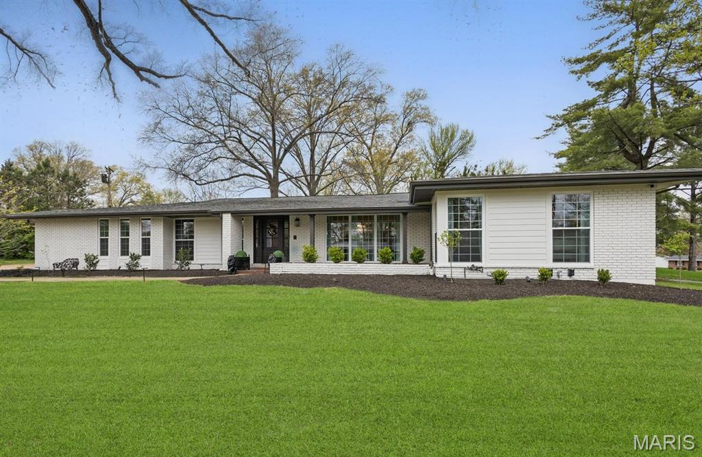 Photo of 410 Monaco Drive Warson Woods MO 63122