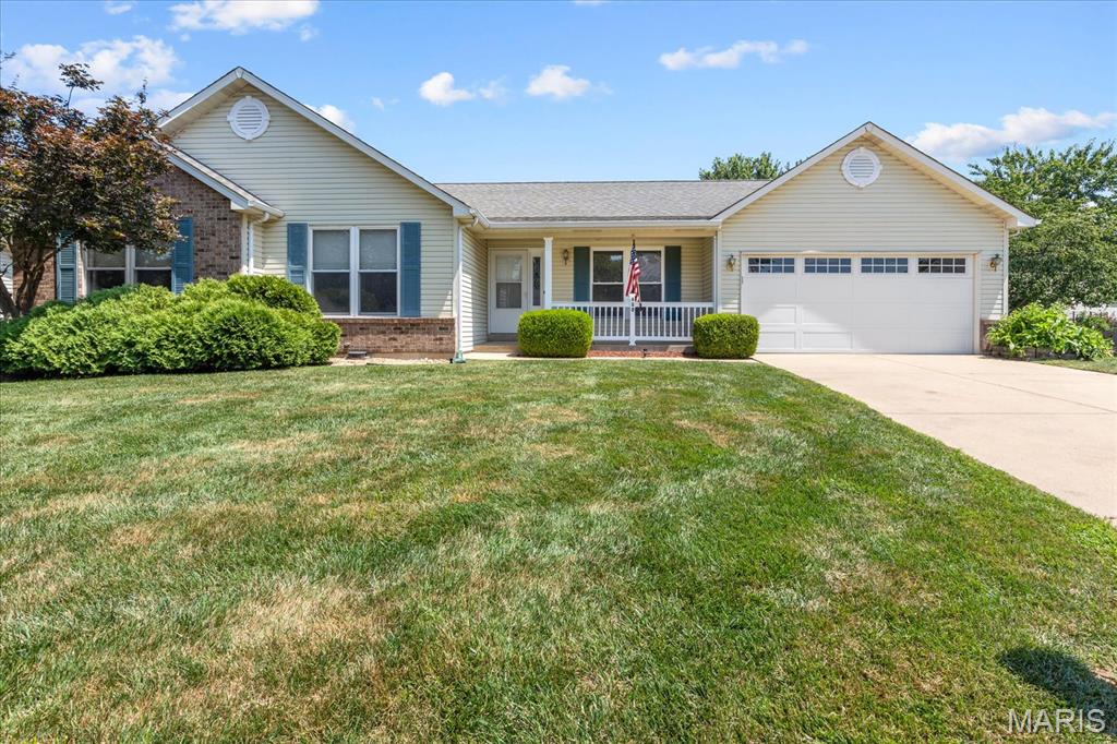 Photo of 612 OTTER CREEK Trail St Peters MO 63376