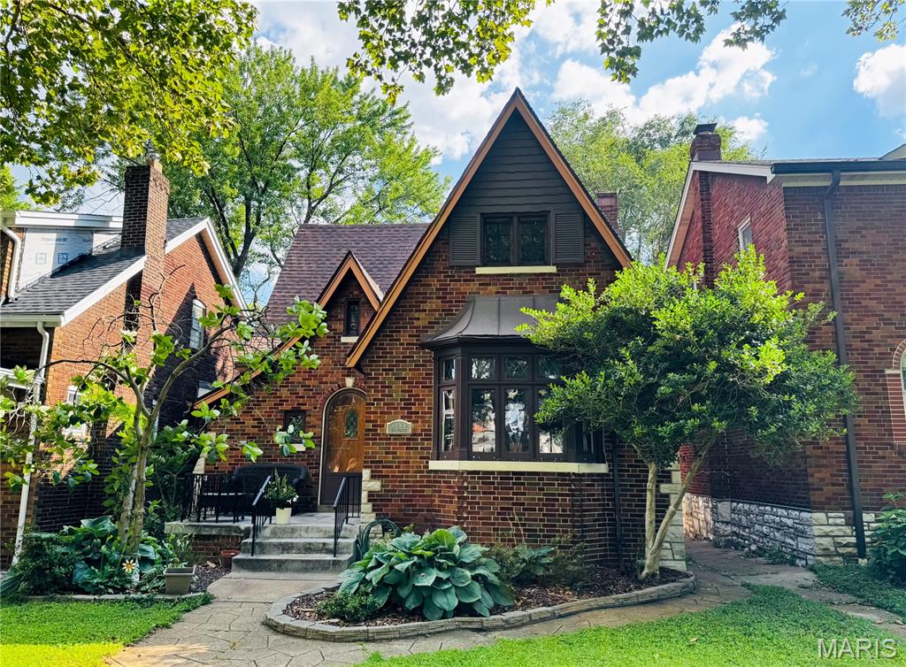 Photo of 4144 Holly Hills Boulevard St Louis MO 63116