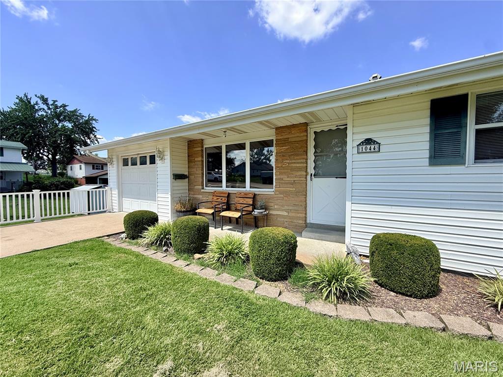 Photo of 1044 Hume Street Perryville MO 63775