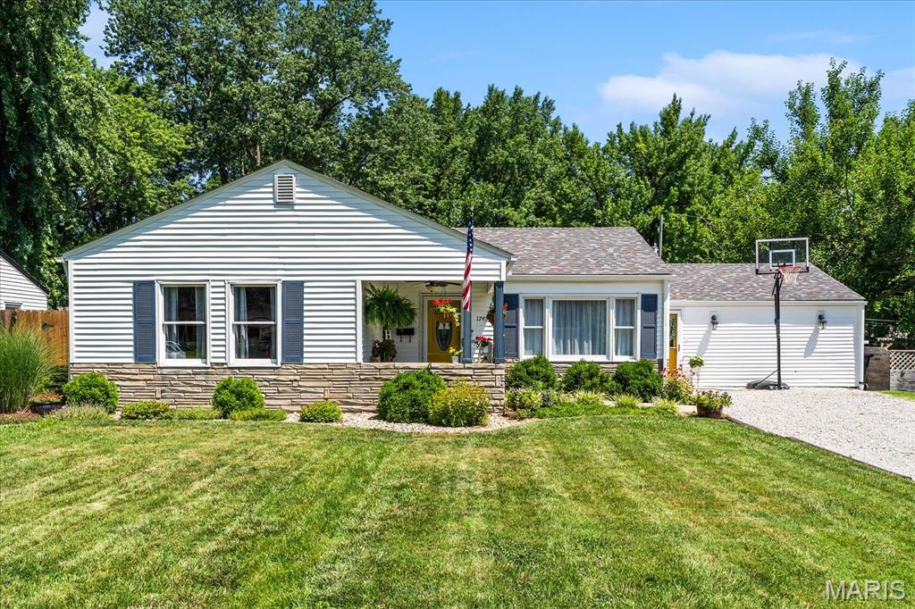 Photo of 1745 Stevens Street Belleville IL 62226