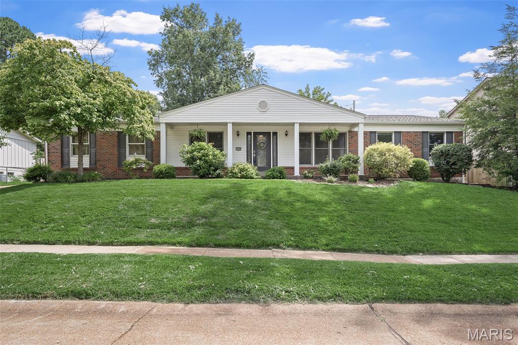 Photo of 4765 Stanhope Drive St Louis MO 63128