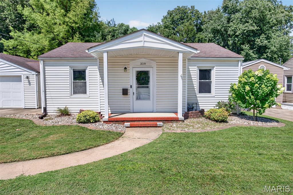 Photo of 319 Sycamore Street Collinsville IL 62234