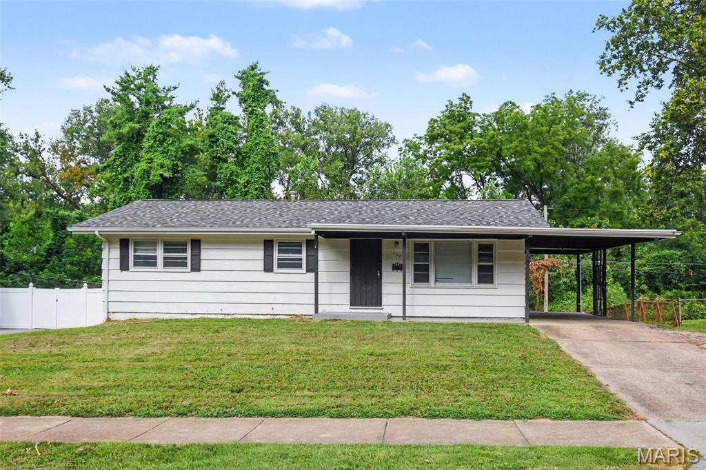 Photo of 137 Forestwood Drive Ferguson MO 63135