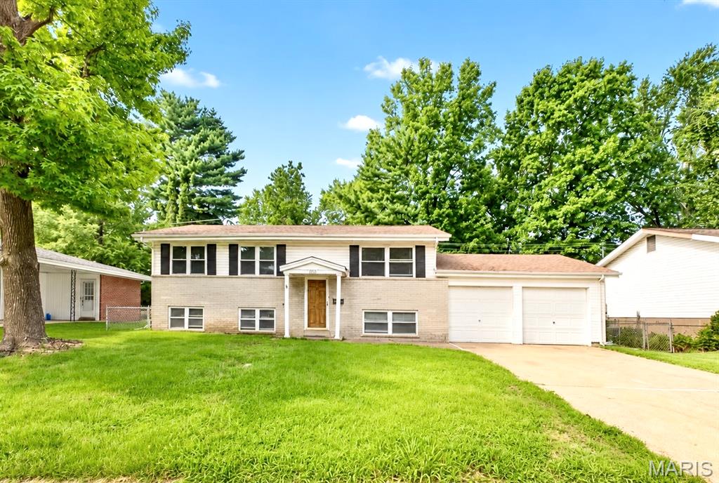 Photo of 1800 Bobbinray Avenue Florissant MO 63031