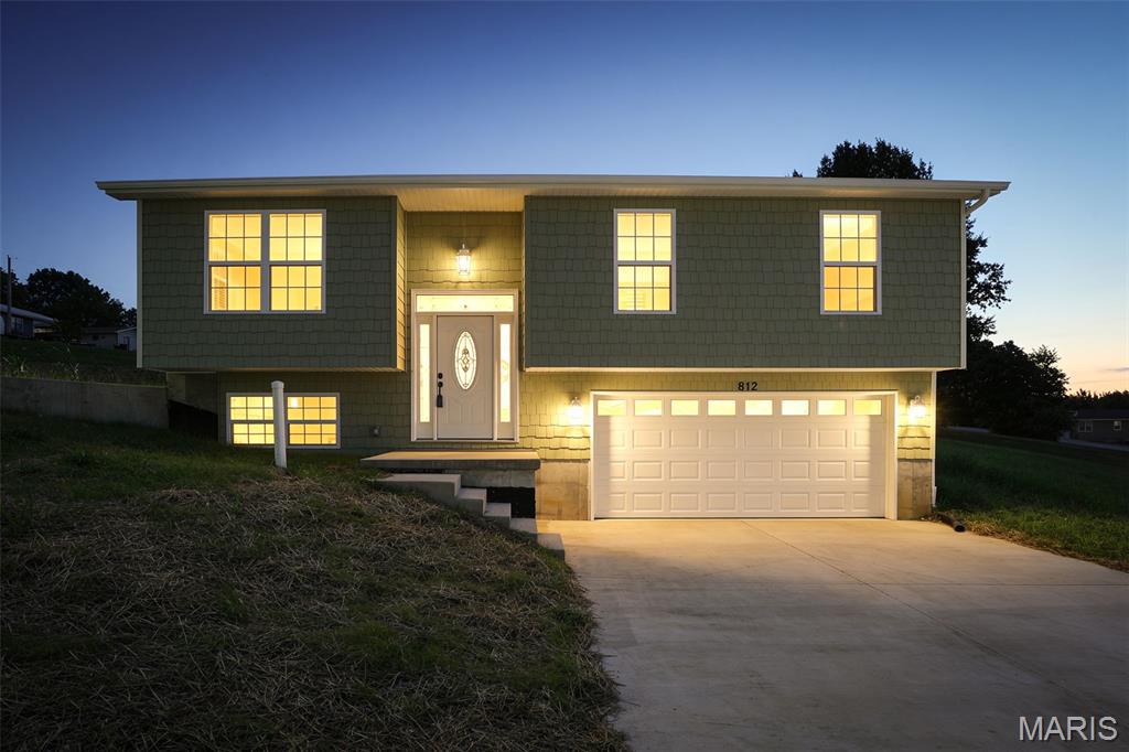 Photo of 812 Kennett St Arnold MO 63020
